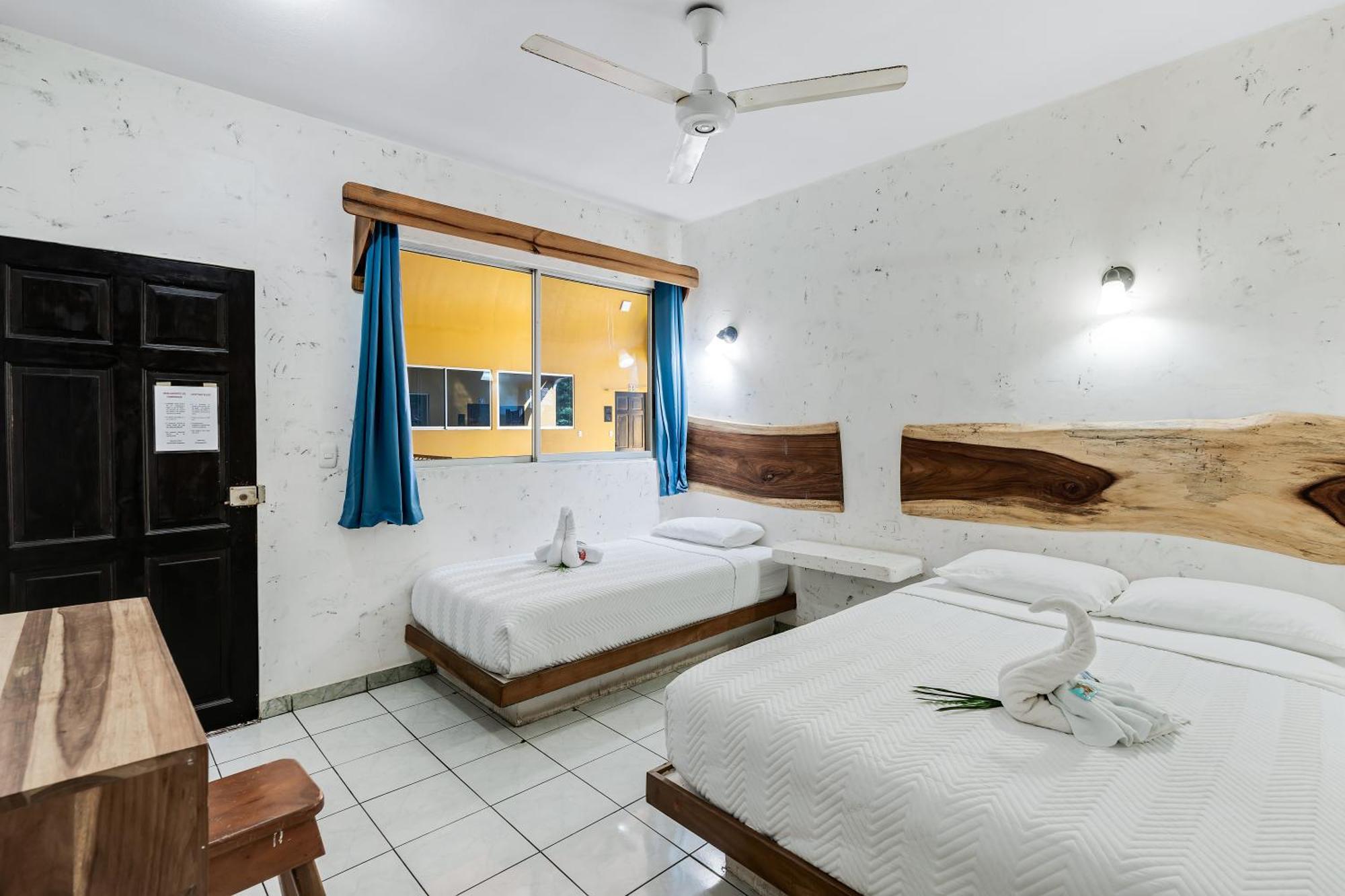 Hotel Tamarindo Inn - 1 Mi To Tamarindo Beach 외부 사진