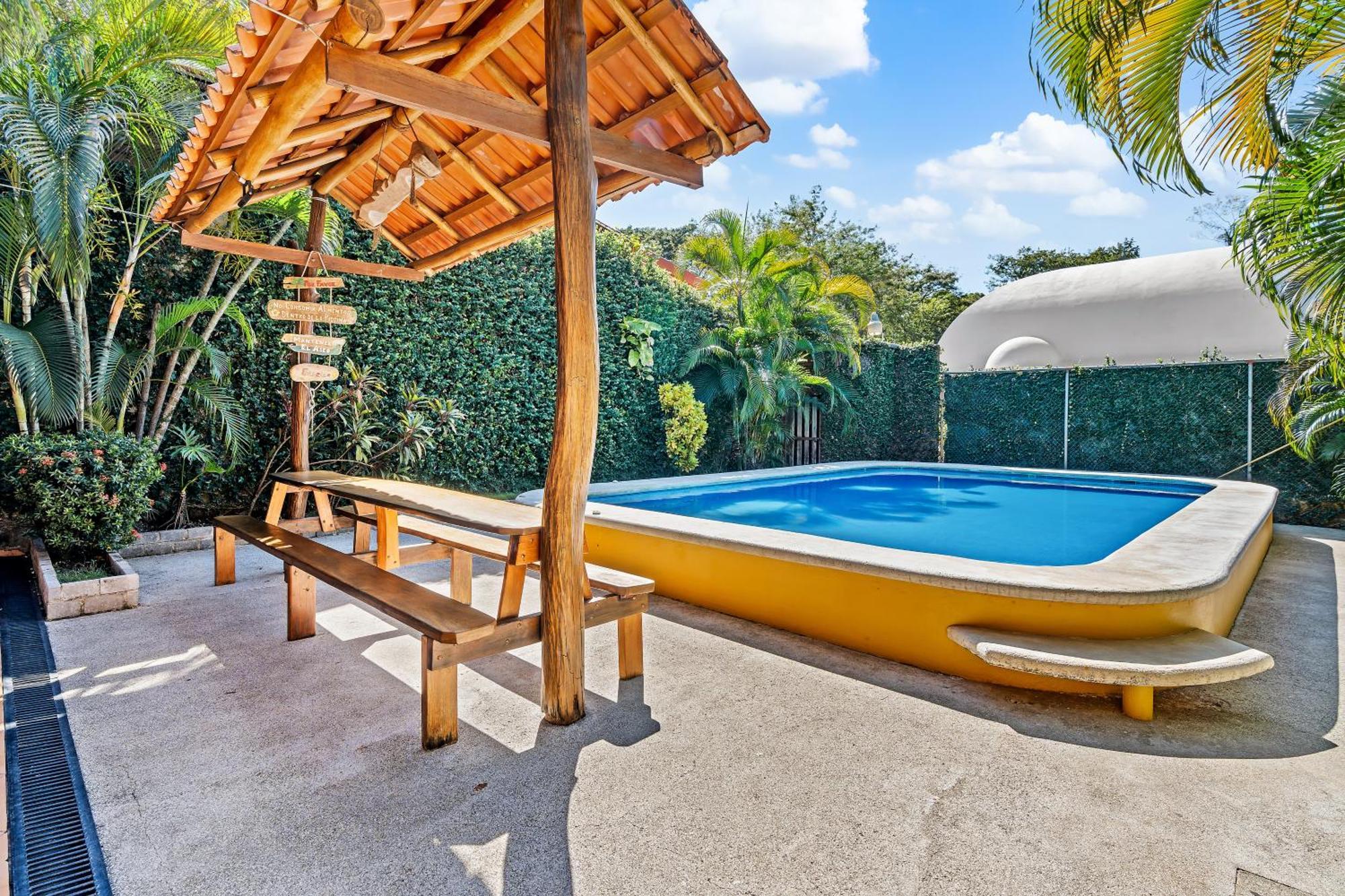 Hotel Tamarindo Inn - 1 Mi To Tamarindo Beach 외부 사진