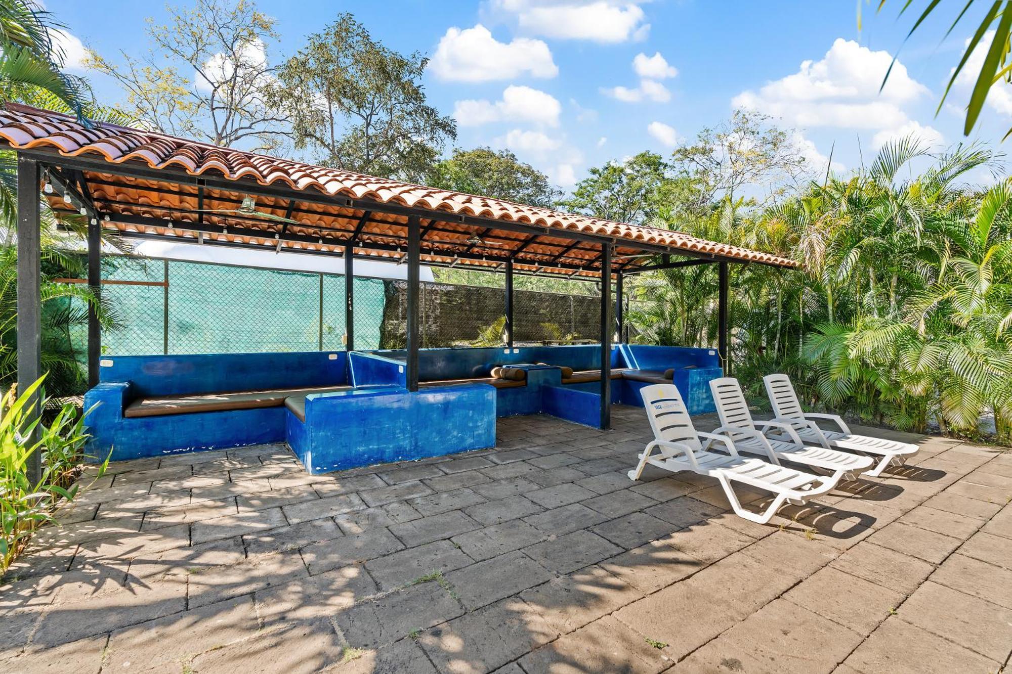 Hotel Tamarindo Inn - 1 Mi To Tamarindo Beach 외부 사진
