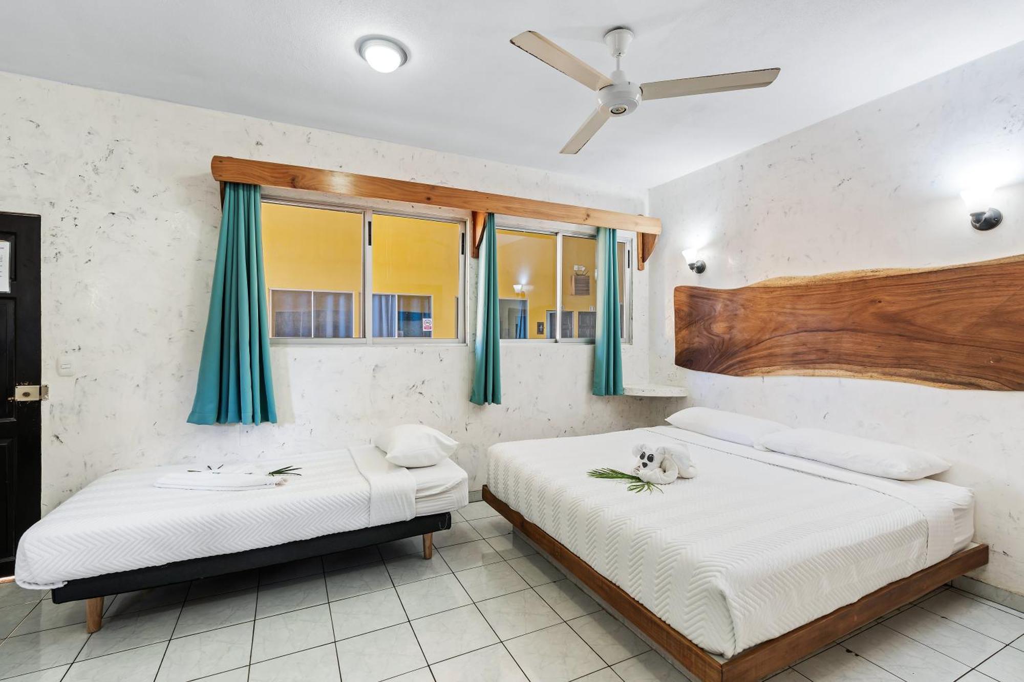Hotel Tamarindo Inn - 1 Mi To Tamarindo Beach 외부 사진