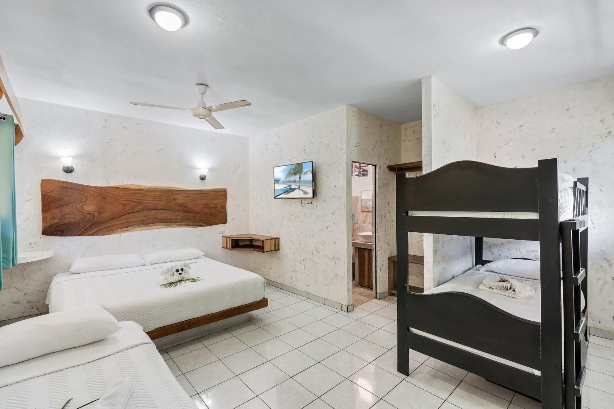Hotel Tamarindo Inn - 1 Mi To Tamarindo Beach 외부 사진